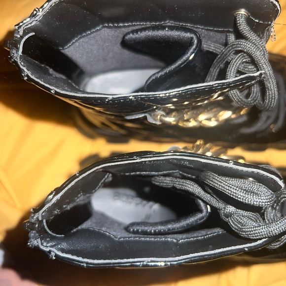 Chain Boots! - Picture 3 of 5